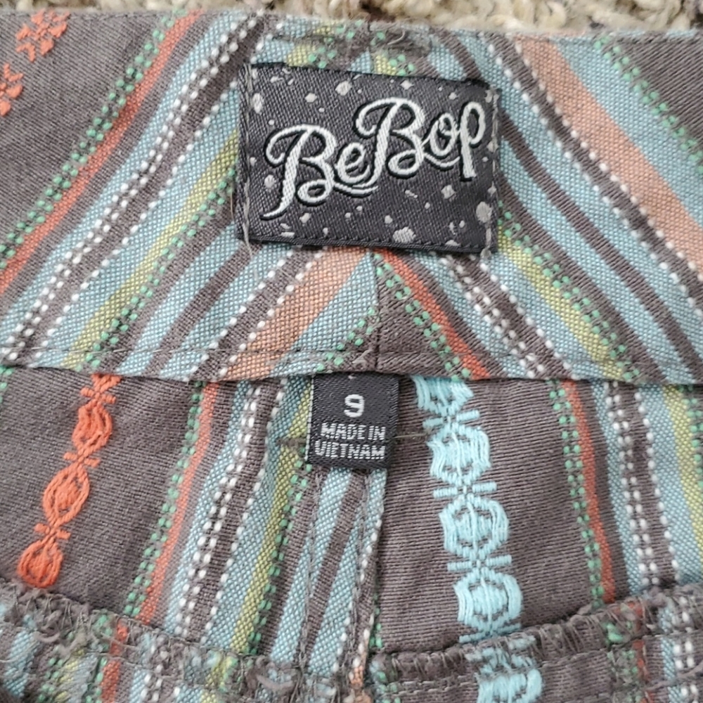 Shorts - Picture 2 of 5